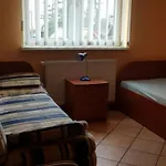 Zacisze Konopnickiej Проживание в семье