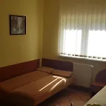 Zacisze Konopnickiej Проживание в семье