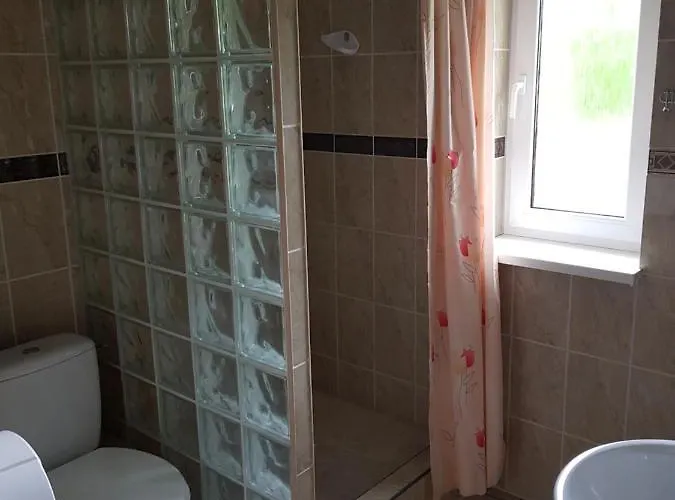 Zacisze Konopnickiej 波别罗沃