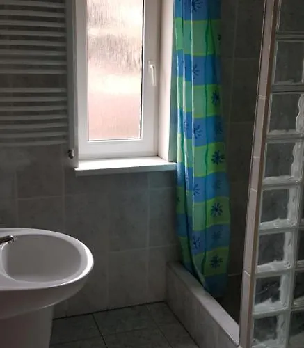 Zacisze Konopnickiej * 波别罗沃