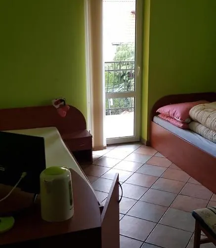 Zacisze Konopnickiej 民宿